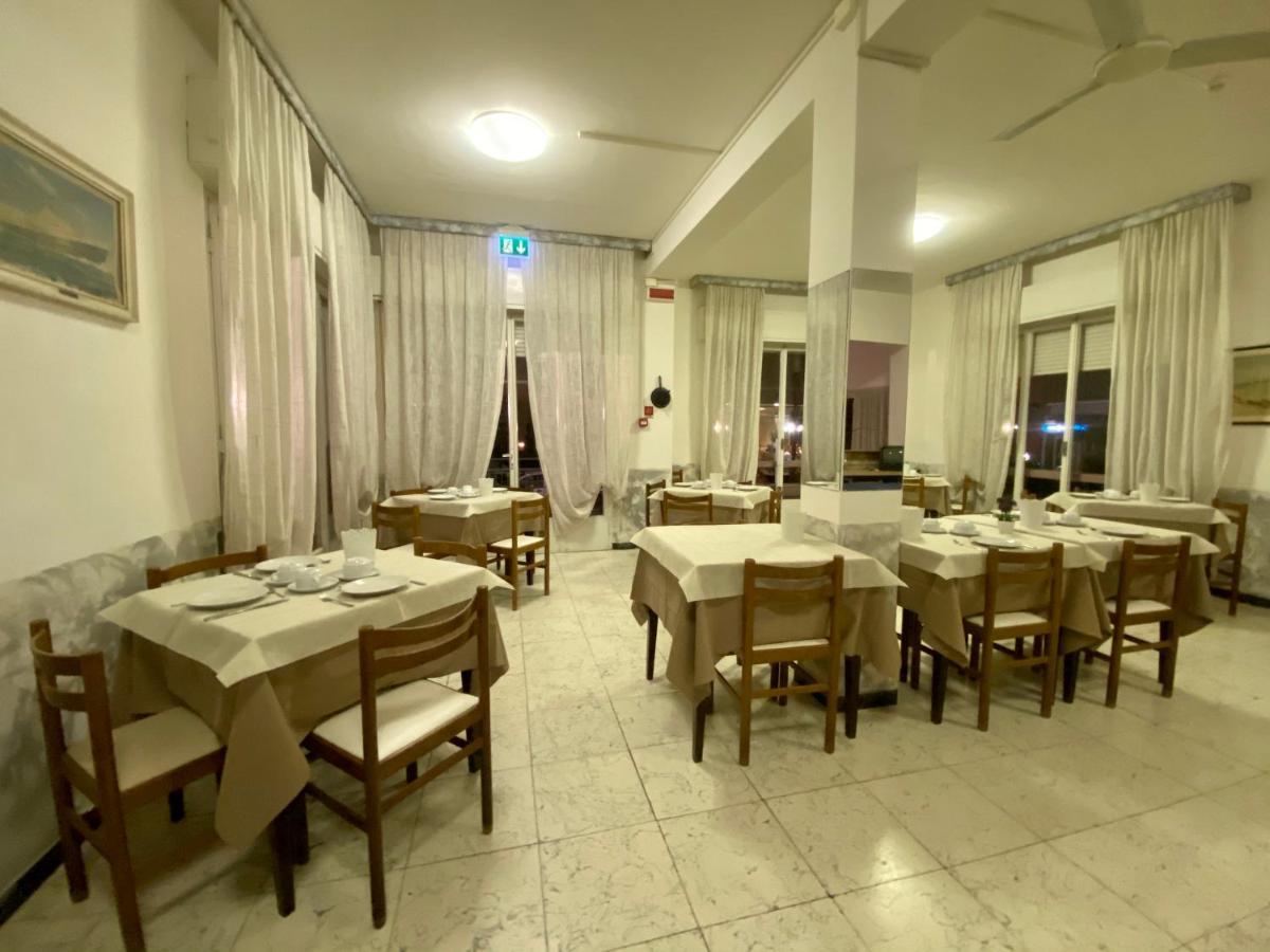 Villa Derna Rimini Eksteriør bilde